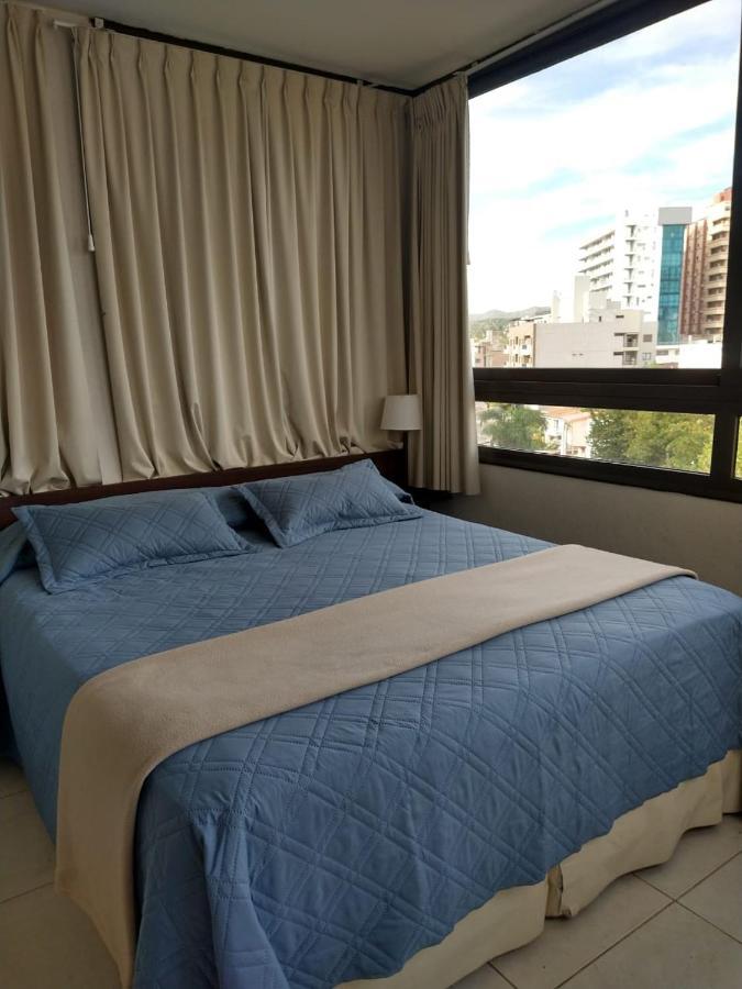 Hotel Hurlingham فيلا كارلوس باز المظهر الخارجي الصورة