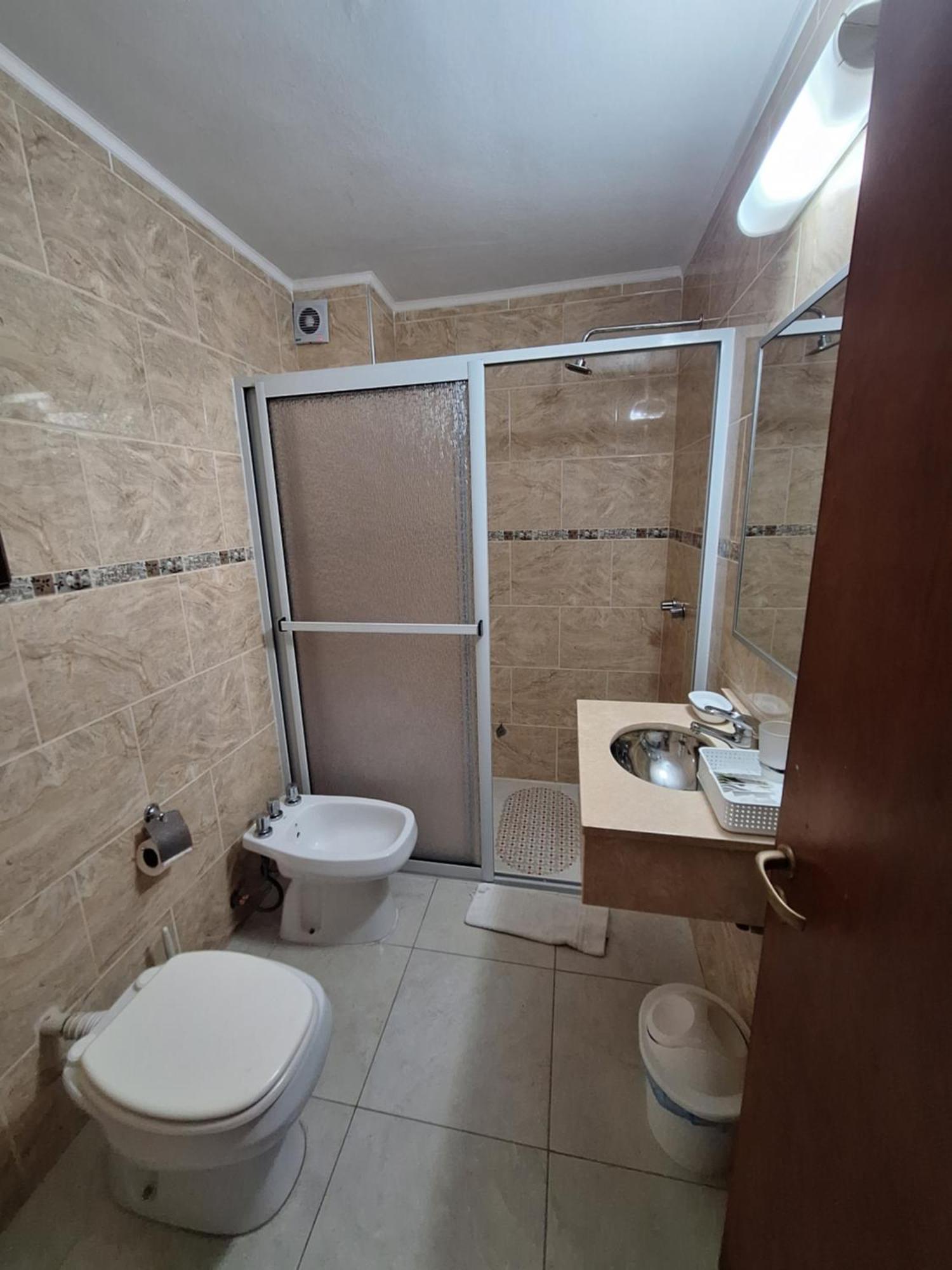 Hotel Hurlingham فيلا كارلوس باز المظهر الخارجي الصورة